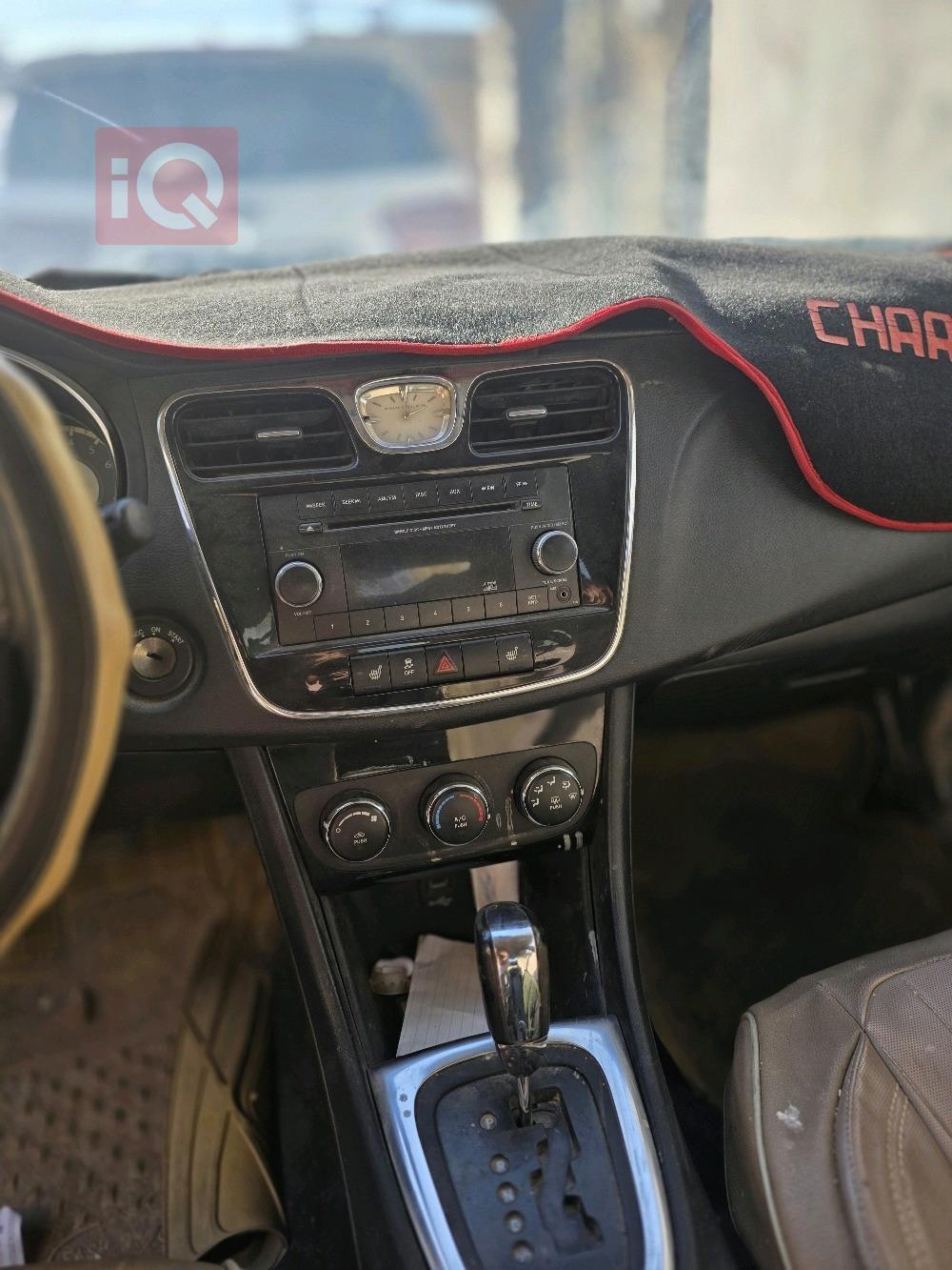Chrysler 200